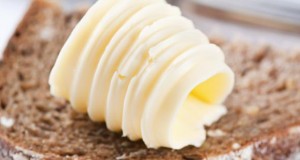 Butter erhöht den Chollesterinspiegel.