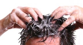 Haarstyling mit Haarschaum