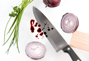 Haushaltsunfall: Mit dem Küchenmesser geschnitten