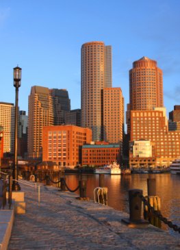 Neu-England - Boston von der Wasserseite in der Abendsonne