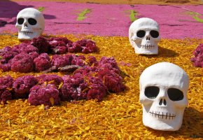 Totenköpfe: Dia de Muertos in Mexiko