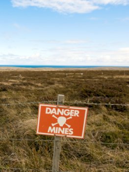 Vorsicht Landminen - Eine Gefahr für Leib und Leben